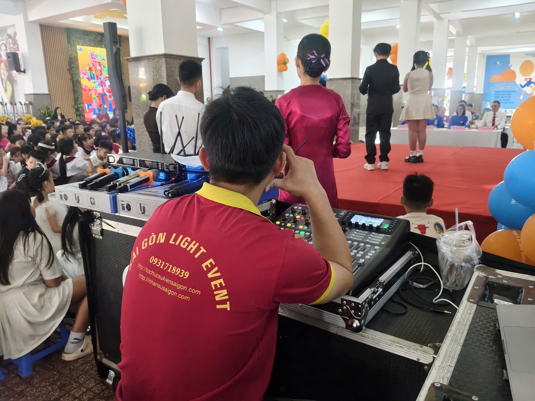 nhân sự điều phối sự kiện chuyên nghiệp giá rẻ