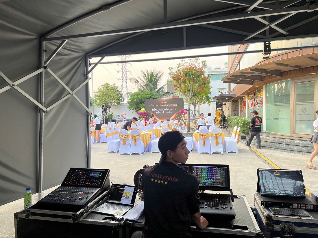 cung cấp điều phối viên sự kiện