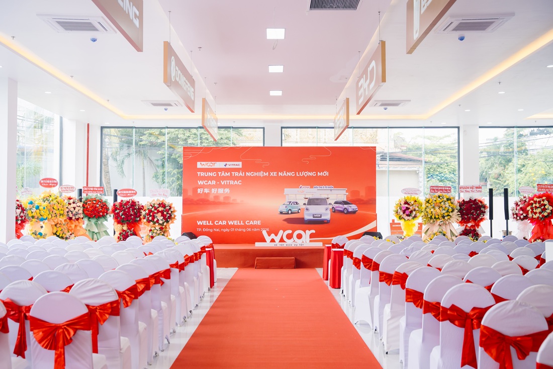 trang-tri-khong-gian-su-kien-khai-truong-wcar-vitrac