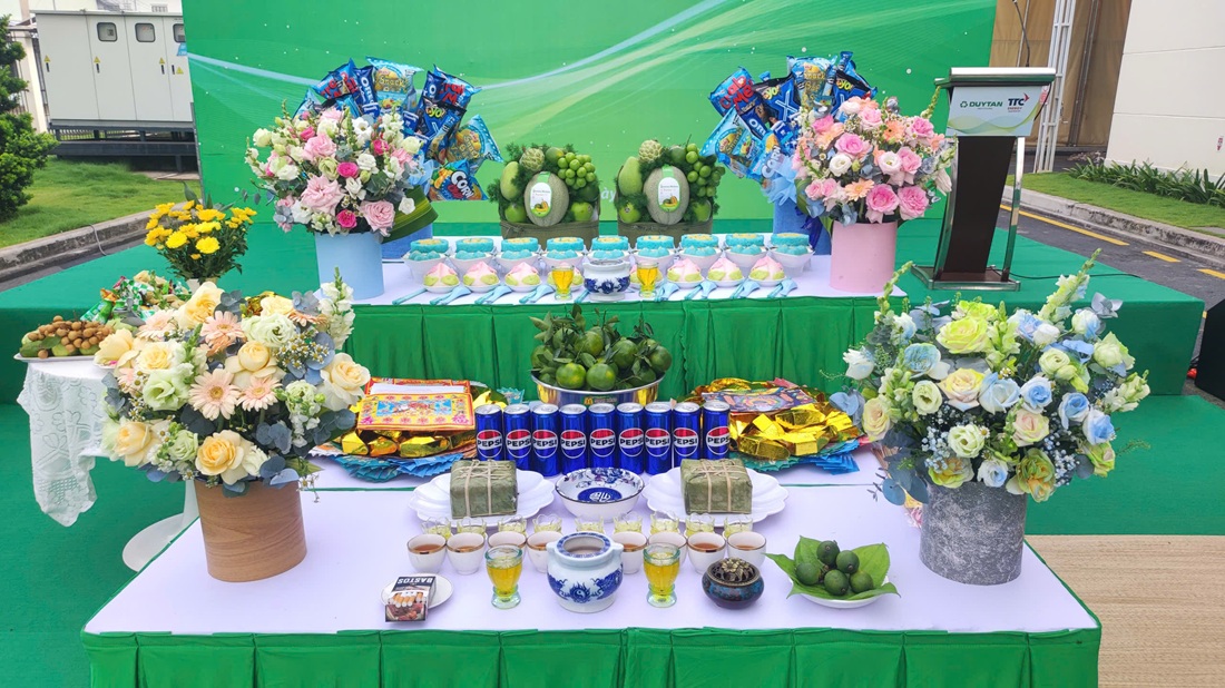 mam-cung-khoi-cong-nha-may-duy-tan
