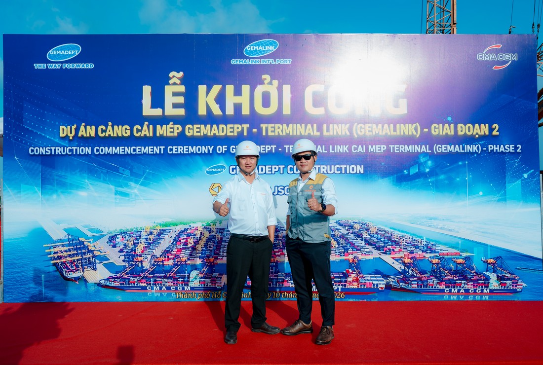 Khách mời check-in tại Lễ khởi công Cảng Gemalink