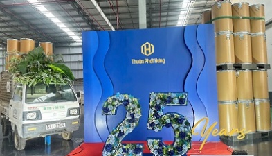 TỔ CHỨC LỄ KỶ NIỆM 25 NĂM THÀNH LẬP THUẬN PHÁT HƯNG – 25 YEARS THE LAYERS